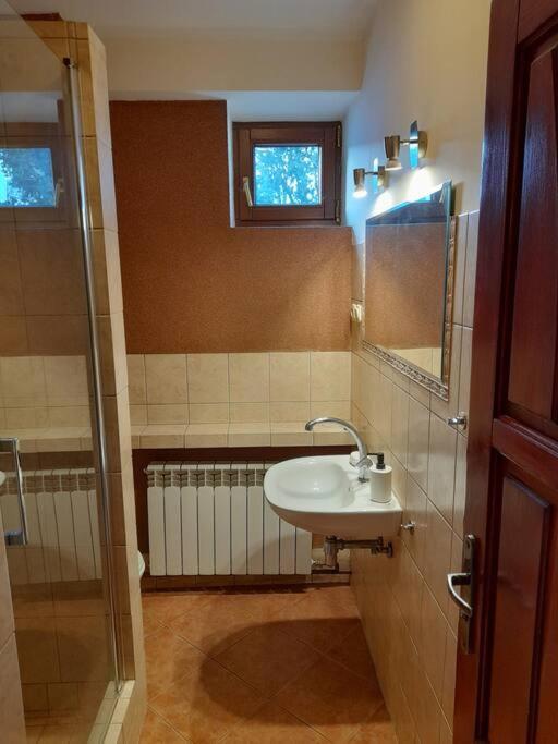 Bronowice- Parter Domu Apartment Красков Екстериор снимка