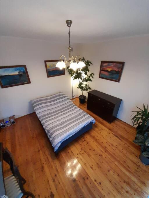 Bronowice- Parter Domu Apartment Красков Екстериор снимка